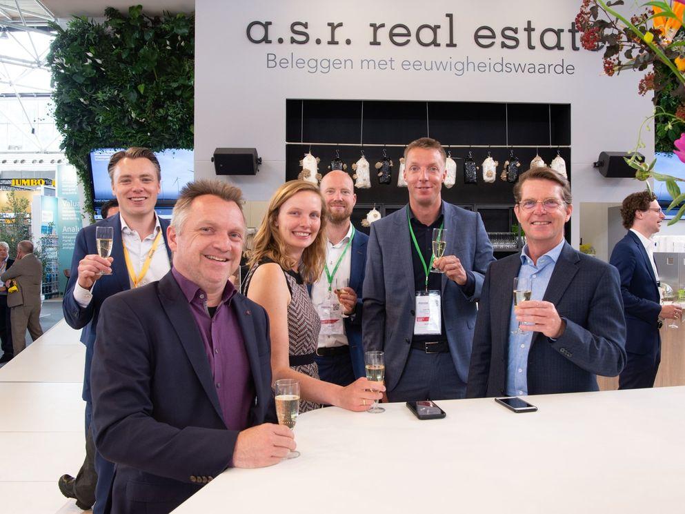 a.s.r. real estate en BAM Wonen verduurzamen 169 huurwoningen in Huizen 