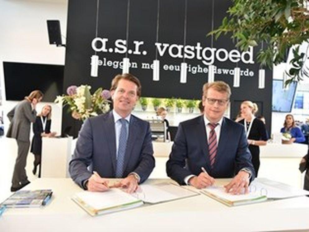 Ondertekening van de overeenkomst