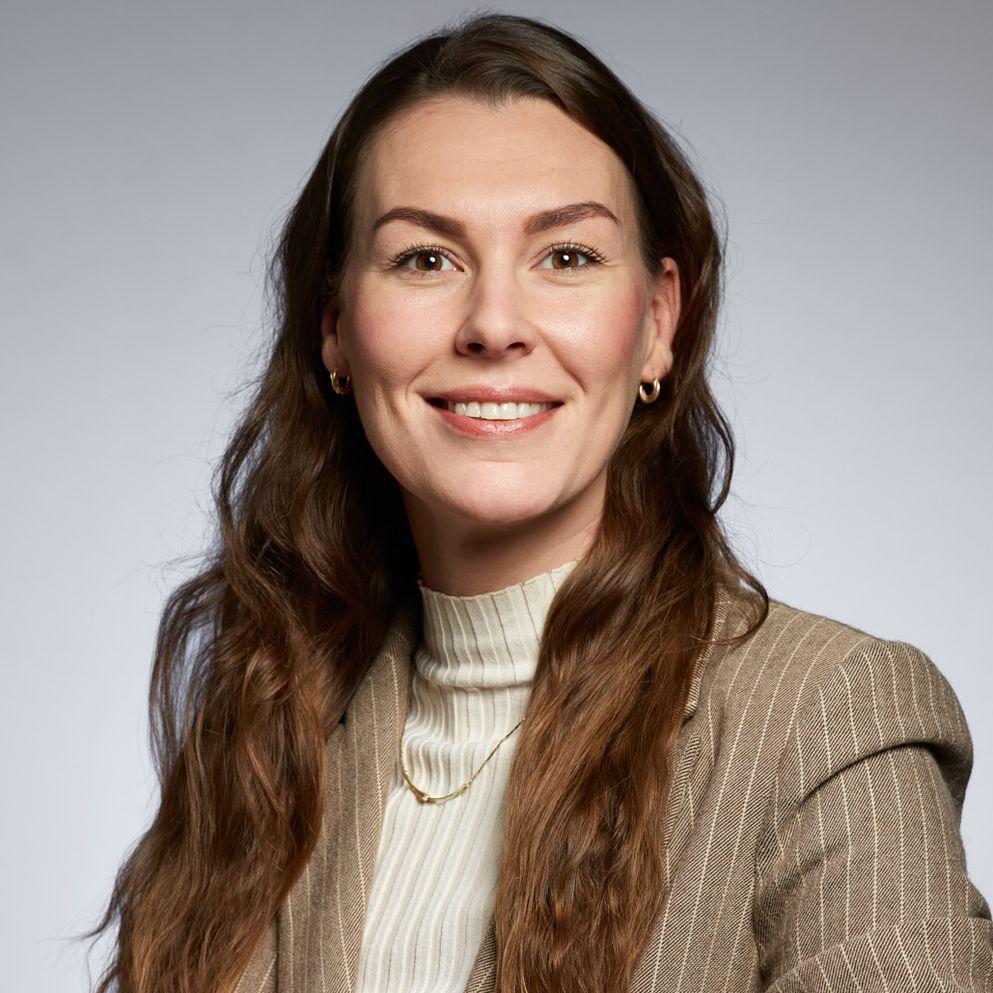 Celine Dolfing