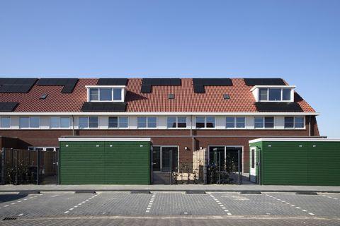 thuis aan de zaan 3